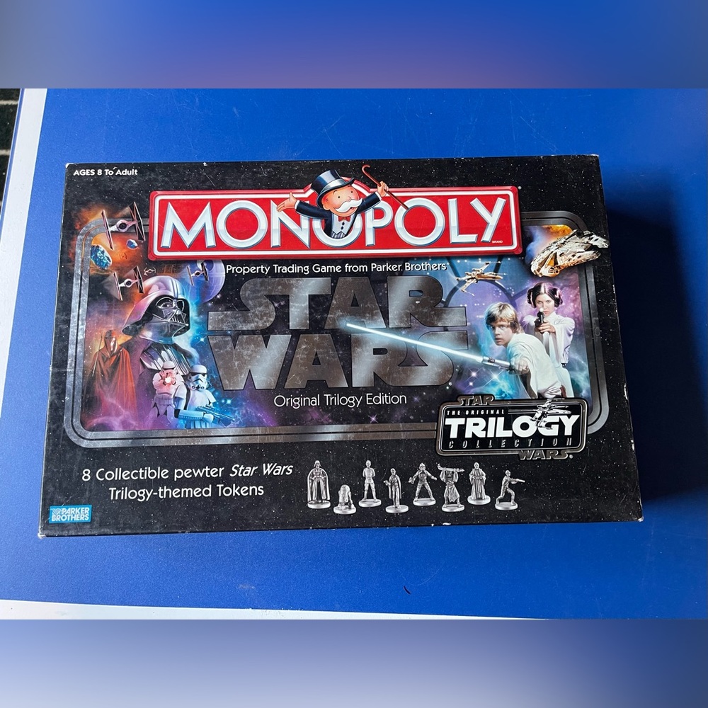 Monopoly Star Wars Original Trilogy Edition- Missing 1 deed and 2 tokens